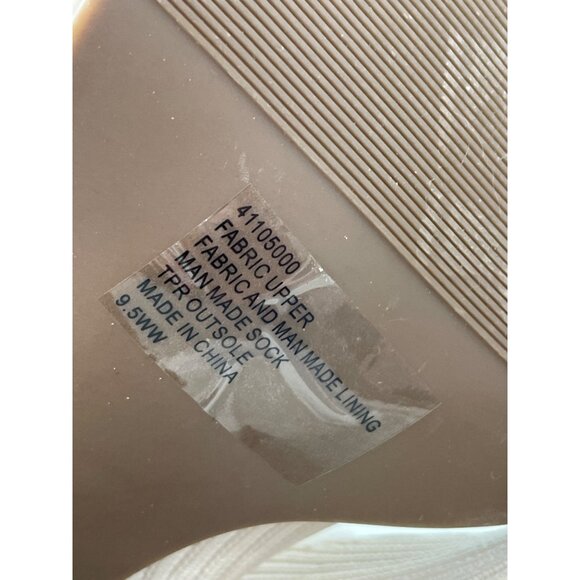 Torrid Stretch Ribbed Knit Bootie Size 9.5WW Block Heels Almond Toe Cream Modern - Picture 6 of 9